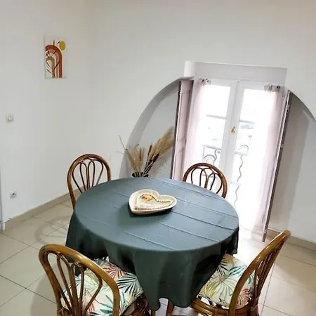 Proche Maison Carree Apartment Nimes
